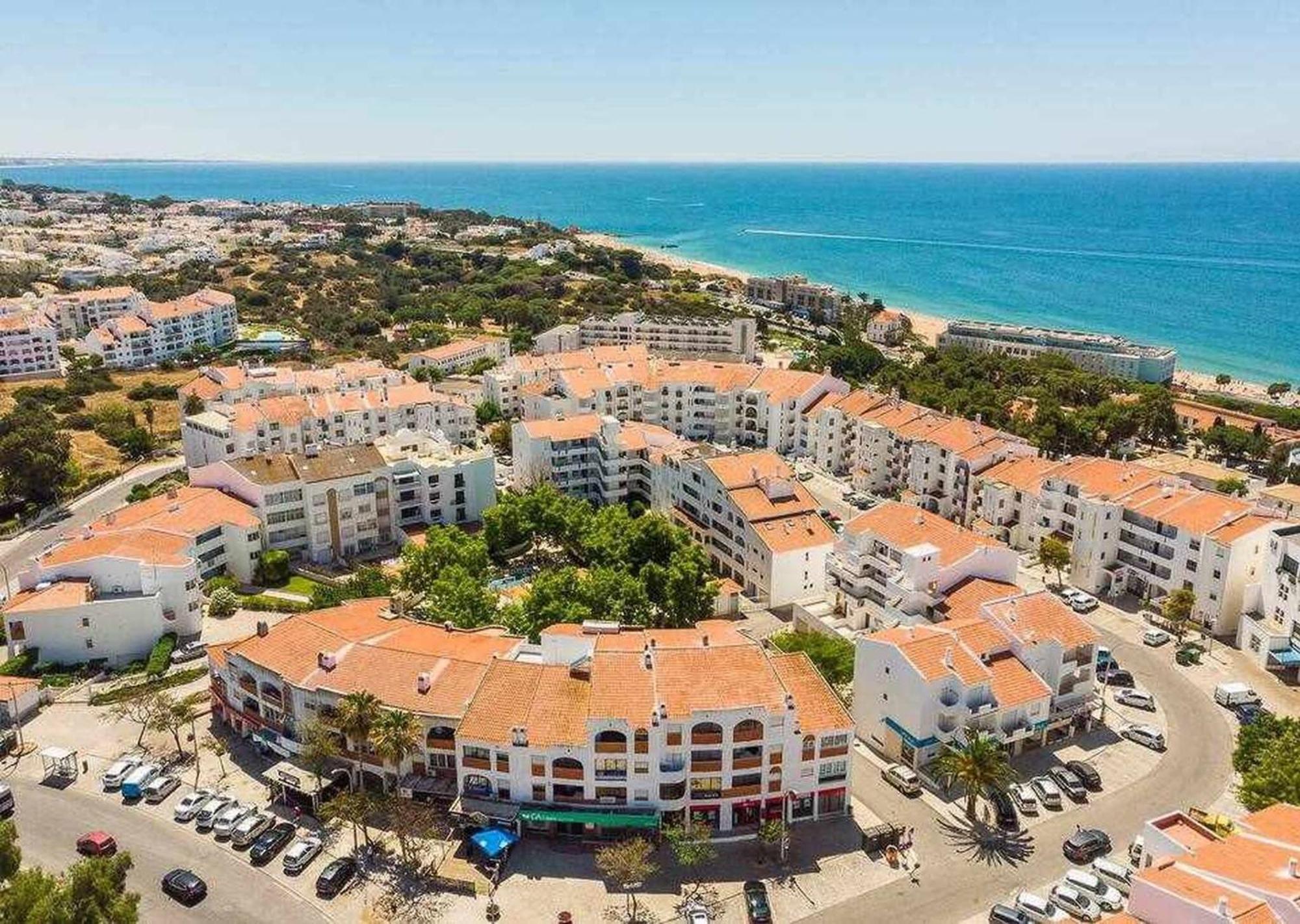 Central Town 2-Bedroom Apartment Albufeira Exterior photo